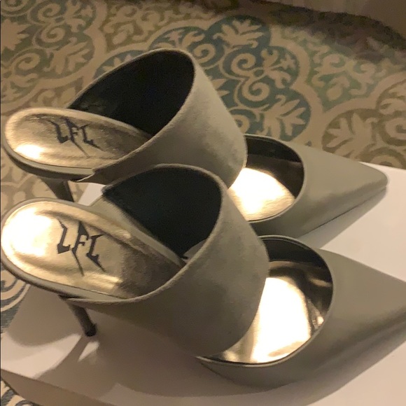 Beautiful Shoes 👠 ❤️❤️ - Picture 2 of 6